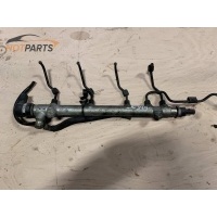 Топливная рампа MERCEDES C W203 СЕДАН 2003 A6110700395 0281002494