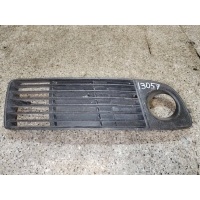 Заглушка (решетка) в бампер AUDI A6 C5 1998 4B0807682H