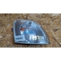 Поворотник правый VOLKSWAGEN Passat B5 1999