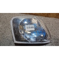 Поворотник правый VOLKSWAGEN Passat B5 1998
