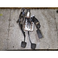 Узел педальный (блок педалей) TOYOTA Avensis 2003