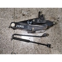 Домкрат VOLKSWAGEN Passat B3 1989 357011031B