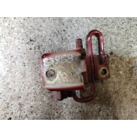 Петля двери передней правой VOLKSWAGEN Passat B5 1998 4B0831412A