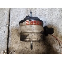 Подушка крепления двигателя AUDI A4 B6 2004 8E0199379E