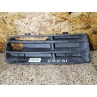 Заглушка (решетка) в бампер VOLKSWAGEN Golf 4 2000 1J0853665B