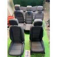 Сиденья салонные на Volkswagen Touran, 1TCZD Volkswagen Touran III (2015—2024) 1TCZD 2017 5Q4881106S