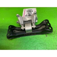 Кронштейн КПП на C-Class, A205, C205, S205, W205 Mercedes-Benz C-класс W205/S205/C205/A205 (2014—2018) W205 2016 A2052421101