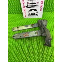 Петля багажника (пикап) на Mitsubishi Pajero, V25W Mitsubishi Pajero II (1991—1997) V25W 20880