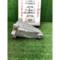 Кронштейн двигателя Mercedes C-Class, S204, W204 Mercedes-Benz C-класс W204/S204/С204 рестайлинг (2011—2015) S204 (C200) AMG 2014 A2712232304