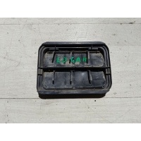 Решетка вентиляционная Renault Logan I (2004—2009) Renault Logan I (2004—2009) 2006 7700838358