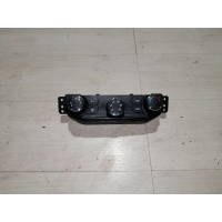 Блок управления климат-контролем Kia Ceed JD (2012—2015) Kia Ceed JD (2012—2015) JD 2015 97250A2002