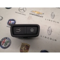 Кнопка открытия багажника Alfa Romeo Stelvio 2018 156129212