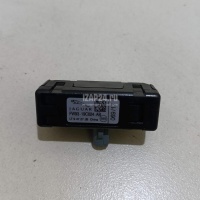 Антенна Land Rover XE 2015 FW9319C024AB