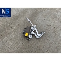 Петля капота правая Mercedes C W204 2013 A2129067801,2129067801,2129067801,A2048800228,2048800228