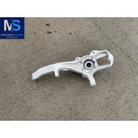 Кулак поворотный правый Mercedes GLE W167 2023 A1673322600,A1673322800,1673322600,A1673340300,M2393NY,1673322800