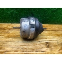 Подушка крепления двигателя Volkswagen Passat B5 1999 8D0199379J, 8D0199379M, 8D0199382P
