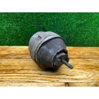 Подушка крепления двигателя Volkswagen Passat B5 1999 8D0199379J