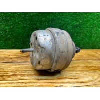 Подушка крепления двигателя Volkswagen Passat B5 2000 8D0199379J