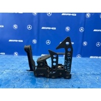 крюк капота Mercedes-benz S350 W221 2008 A2218800264