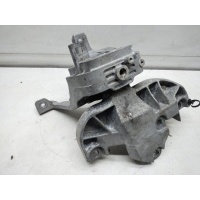 Опора двигателя Mercedes A200 W177 A2472402800