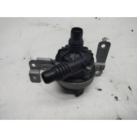 Дополнительный насос системы охлаждения Mercedes A200 W177 A0005003600