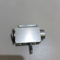 Клапан кондиционера Land Rover Freelander 2 (2007 - 2014) LR016631