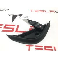 Уплотнитель Tesla Model X рест. 2022 1473351-00-B,1473349-00-B,1049385-00-C
