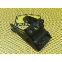 Кронштейн опоры двигателя Nissan Maxima A33 2003 112744L801