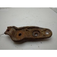 Кронштейн крепления Volkswagen Transporter T4 1995 701413335c