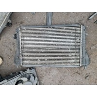Интеркулер Volkswagen Passat 2008 1K0145805G
