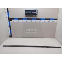 Накладка стекла заднего правого Toyota RAV 4 2019 757300R060