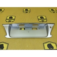 Накладка крышки багажника Nissan Maxima A33 2003 848103Y546