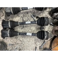 Полуось передняя левая (приводной вал, ШРУС) Audi A4 B9 (2015—2020) 2020 8w0407271f