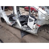 Toyota corolla verso ii 04 - порог правая отправка центральная четверть