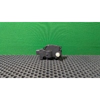 Моторчик заслонки печки Mercedes E W212 2014 K9749007, EFB490