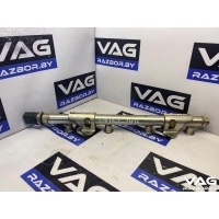 Топливная рампа Volkswagen Golf 7 2013 04E133320D,06J906051F