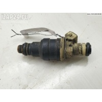 Форсунка топливная Volkswagen Passat B4 1995 037906031J