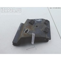 Кронштейн бампера заднего Audi A8 D2 (1994-2002) 1998 4D0807572