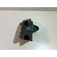 Кронштейн заднего бампера Citroen-Peugeot C4 (2005 - 2011) 741683
