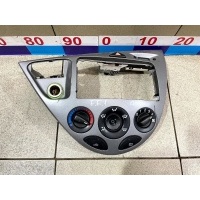 Блок управления отопителем Ford Focus I (1998—2004) 1999 1131256