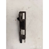 Ограничитель открывания двери Volkswagen Multivan T6 2016 7E0843648C