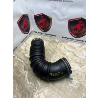 Патрубок воздушного фильтра Toyota Land Cruiser Prado GDJ150L 2022 17881-11600