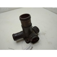 Фланец (тройник) системы охлаждения Volkswagen Transporter T4 1995 068121133ab