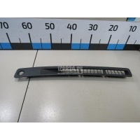 Дефлектор воздушный Nissan Primera P11E (1996 - 2002) 687432F011