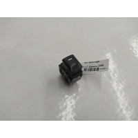Кнопка управления стеклоподъемниками Kia Sportage 2011 935751H000