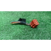 разъем Audi A4 (B8) 2007-2015 4f0972483b