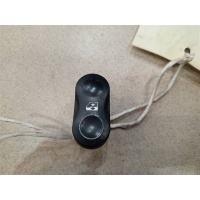 Кнопка стеклоподъемника Renault Sandero 2009-2014 2011 8200602227