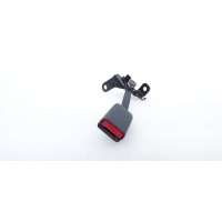 Ответная часть ремня безопасности Toyota Land Cruiser Prado 150 2012 7339060030A4