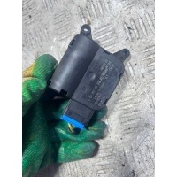 Моторчик заслонки печки Volkswagen Golf 5 2008 0132801345