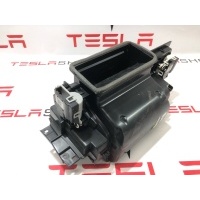 воздуховод Tesla Model X рест. 2022 1647845-00-A,1647846-00-A,1562957-51-G,1562972-00-C,1562973-00-C,1598377-00-C
